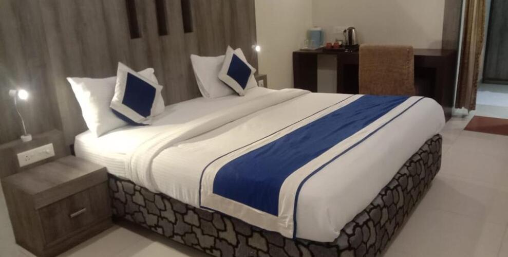 สโยนา เรสซิเดนซี่ Hotel ลัคเนา ภายนอก รูปภาพ