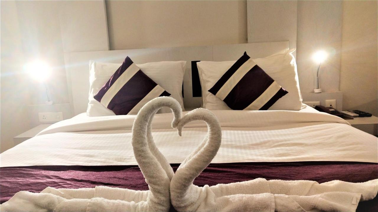 สโยนา เรสซิเดนซี่ Hotel ลัคเนา ภายนอก รูปภาพ