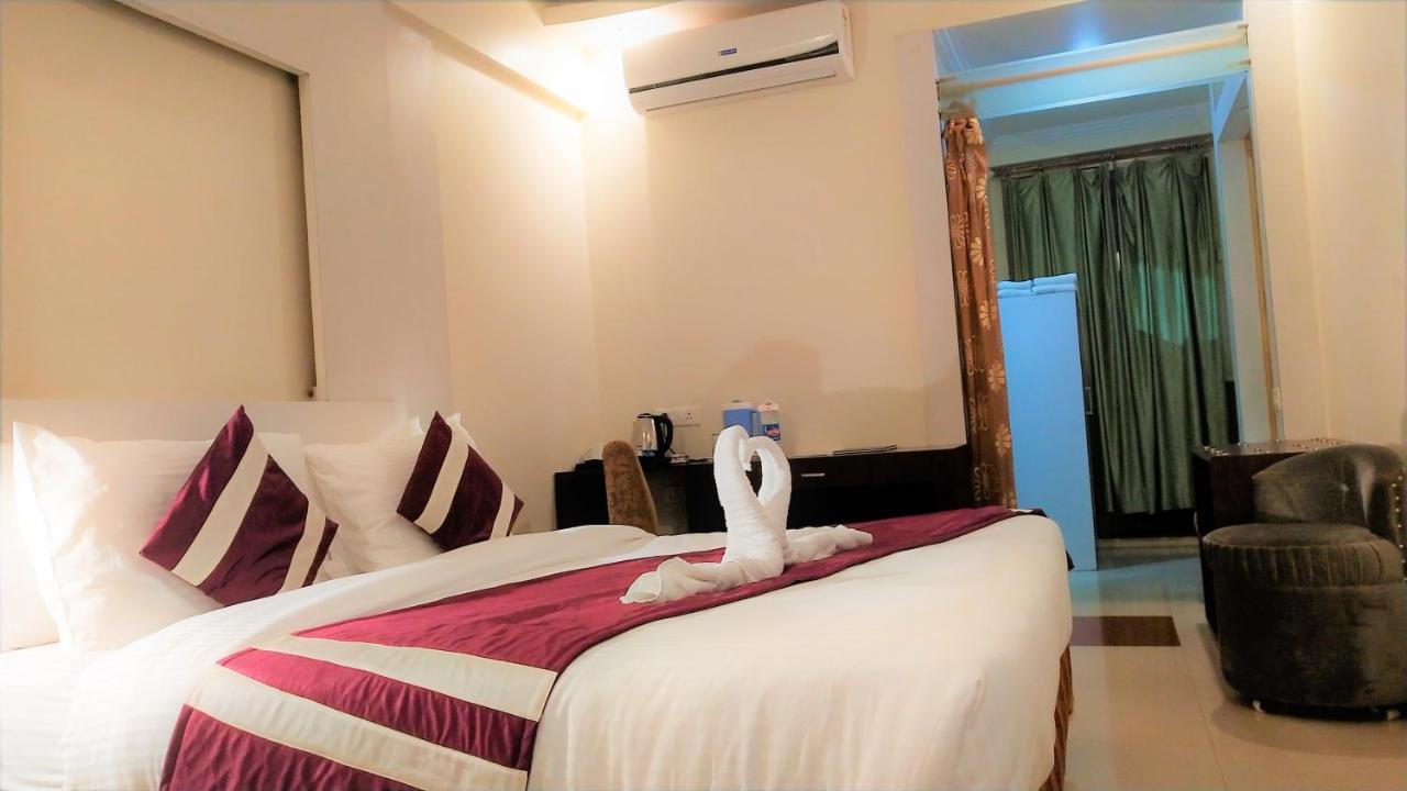 สโยนา เรสซิเดนซี่ Hotel ลัคเนา ภายนอก รูปภาพ