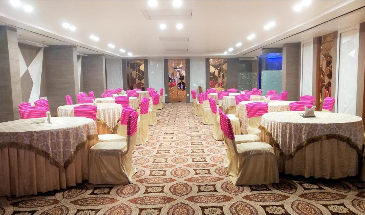 สโยนา เรสซิเดนซี่ Hotel ลัคเนา ภายนอก รูปภาพ